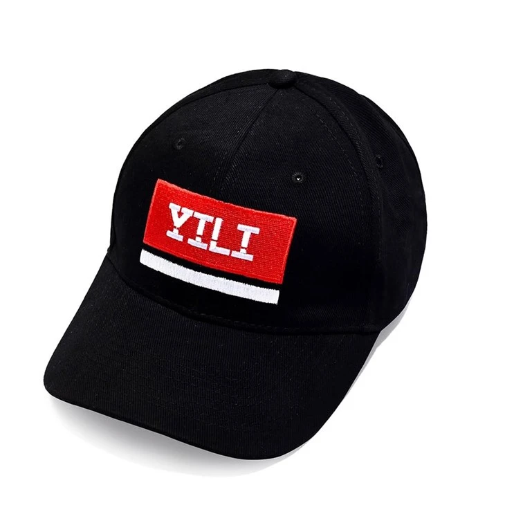 YiLi Black Baseball Cap With Adjustable Strap